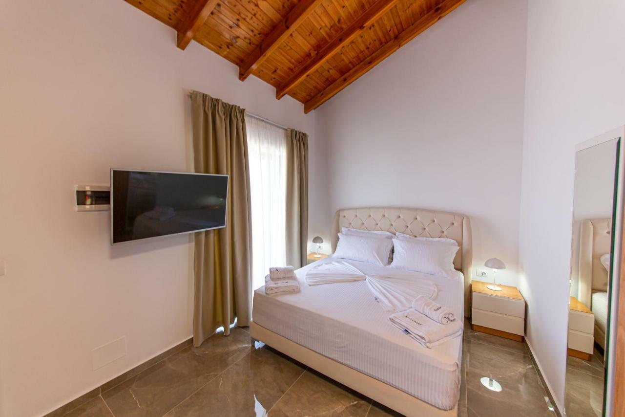 Santa Oliva Suites Ksamil Exterior photo